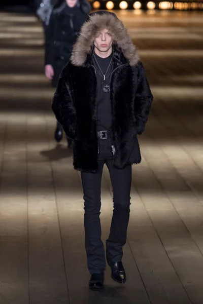 Look 41